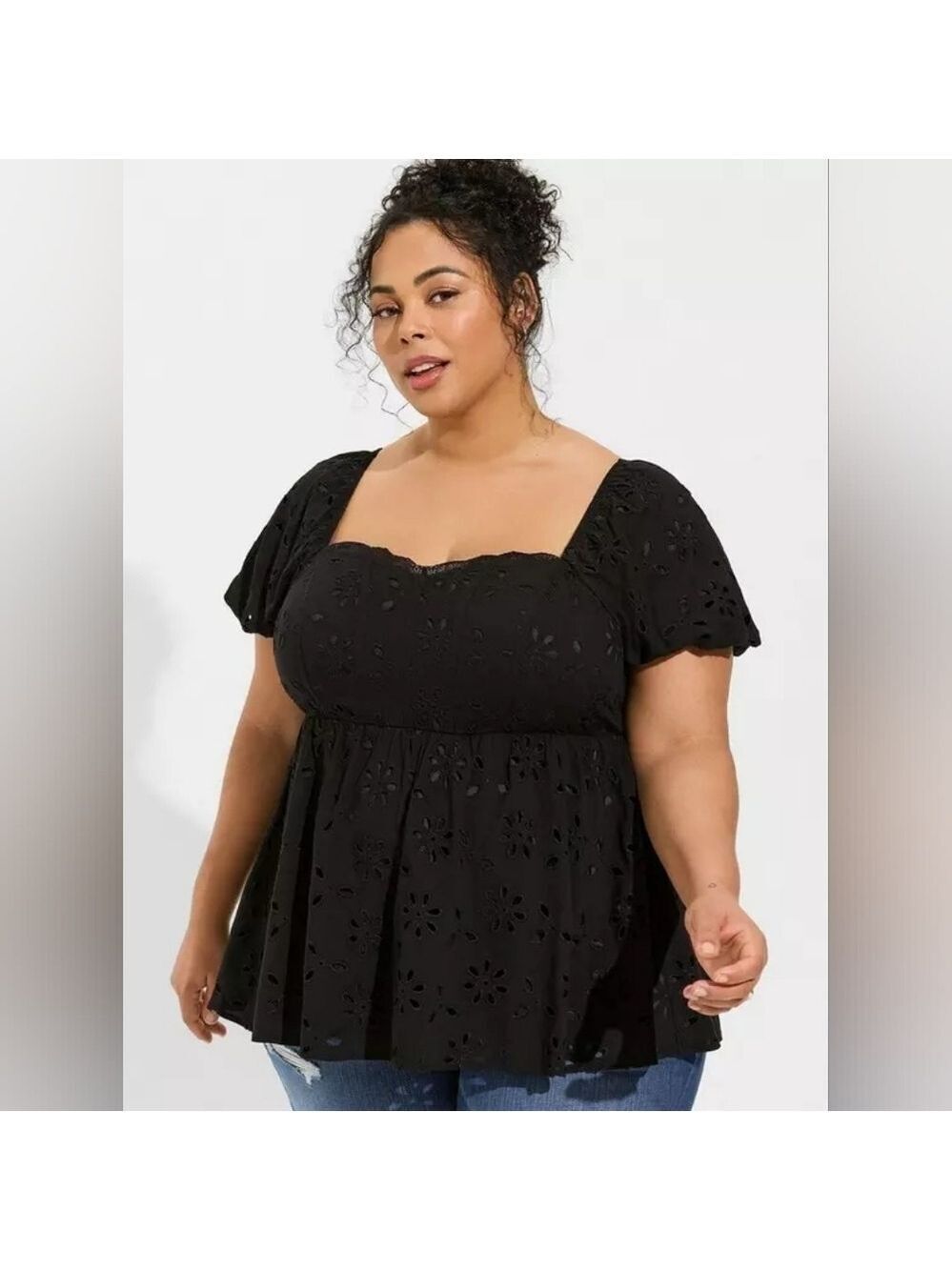 NWT TORRID Babydoll Eyelet Challis Black Short Sleeve Blouse Size 1X 14-16